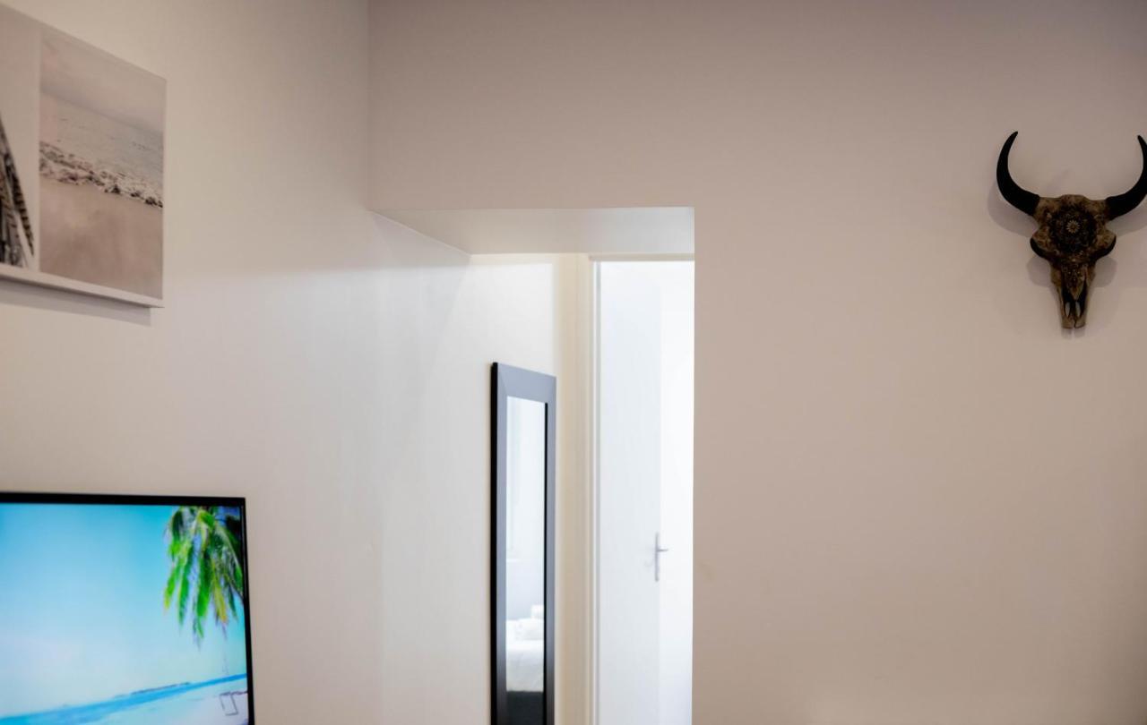 Cosmo Ideal Famille Rue Carnot Annecy Exterior foto